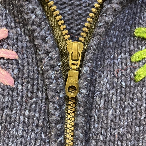 Invisible World Wool Sweater - Picture 4 of 7